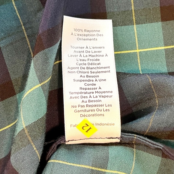 Sleeveless Plaid Blouse with Velvet Trim & Shimmery Button - Picture 7 of 8